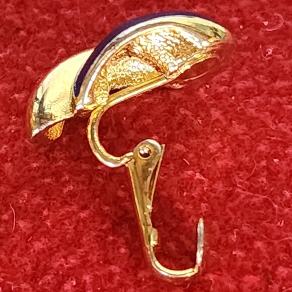 Avon Vintage Blue Enamel and Gold Tone Petite Magnetic Clip on 1" x 1" Earrings - Picture 11 of 16